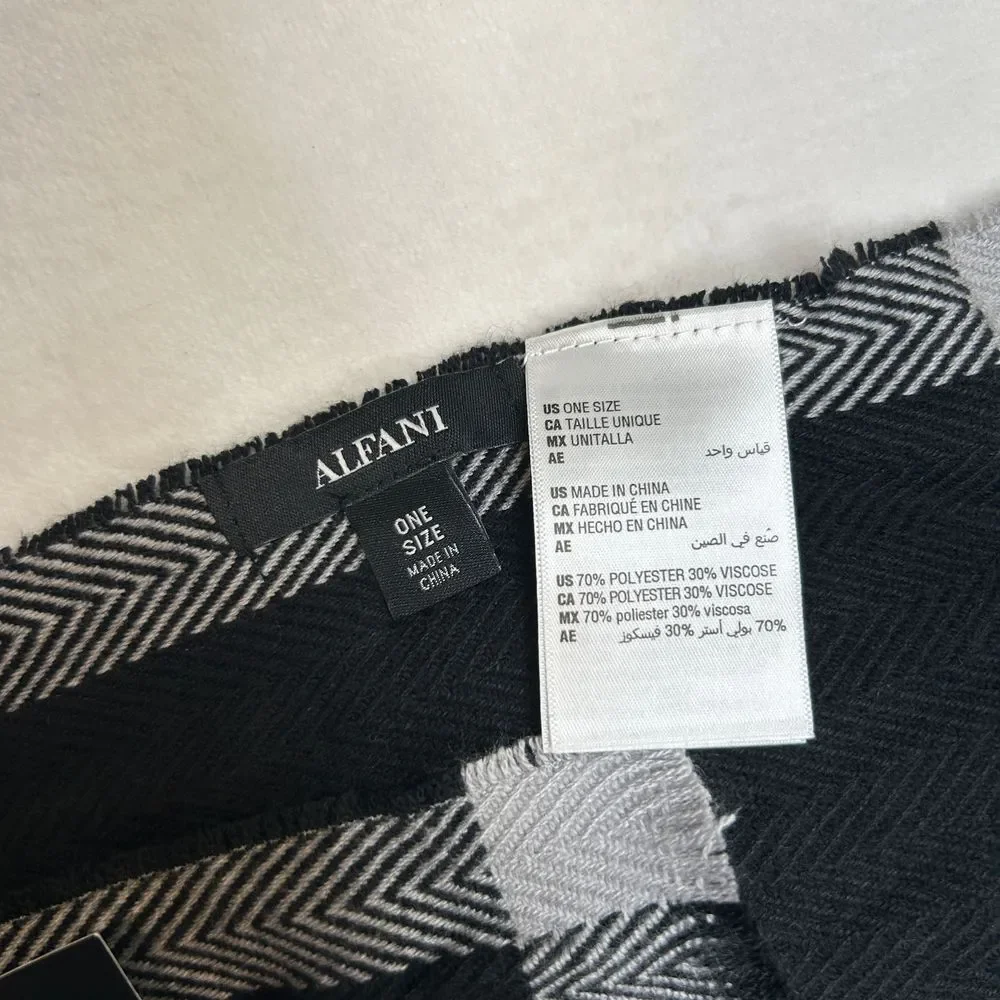 Alfani Black Herringbone Scarf Mens One Size Gray Trim Border Elegant Winter $50